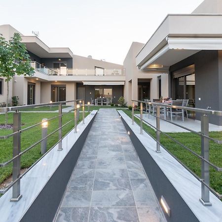 3 Doors Villas Nea Iraklitsa 外观 照片