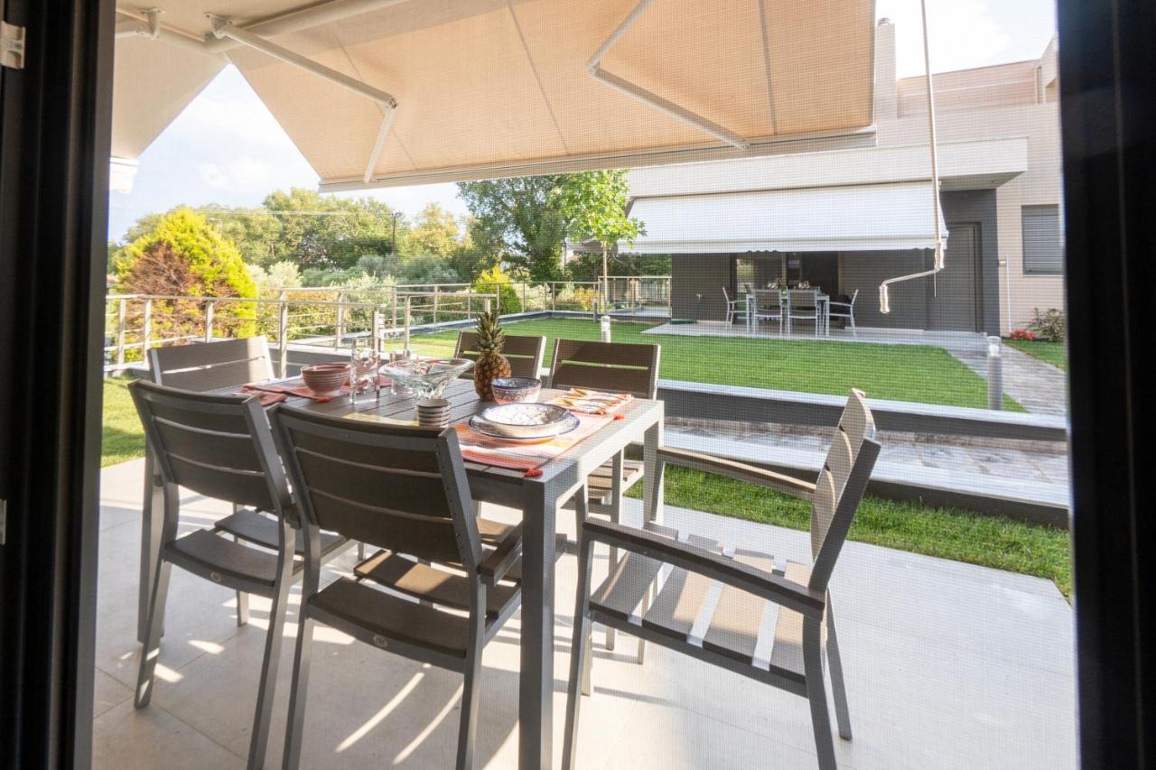 3 Doors Villas Nea Iraklitsa 外观 照片
