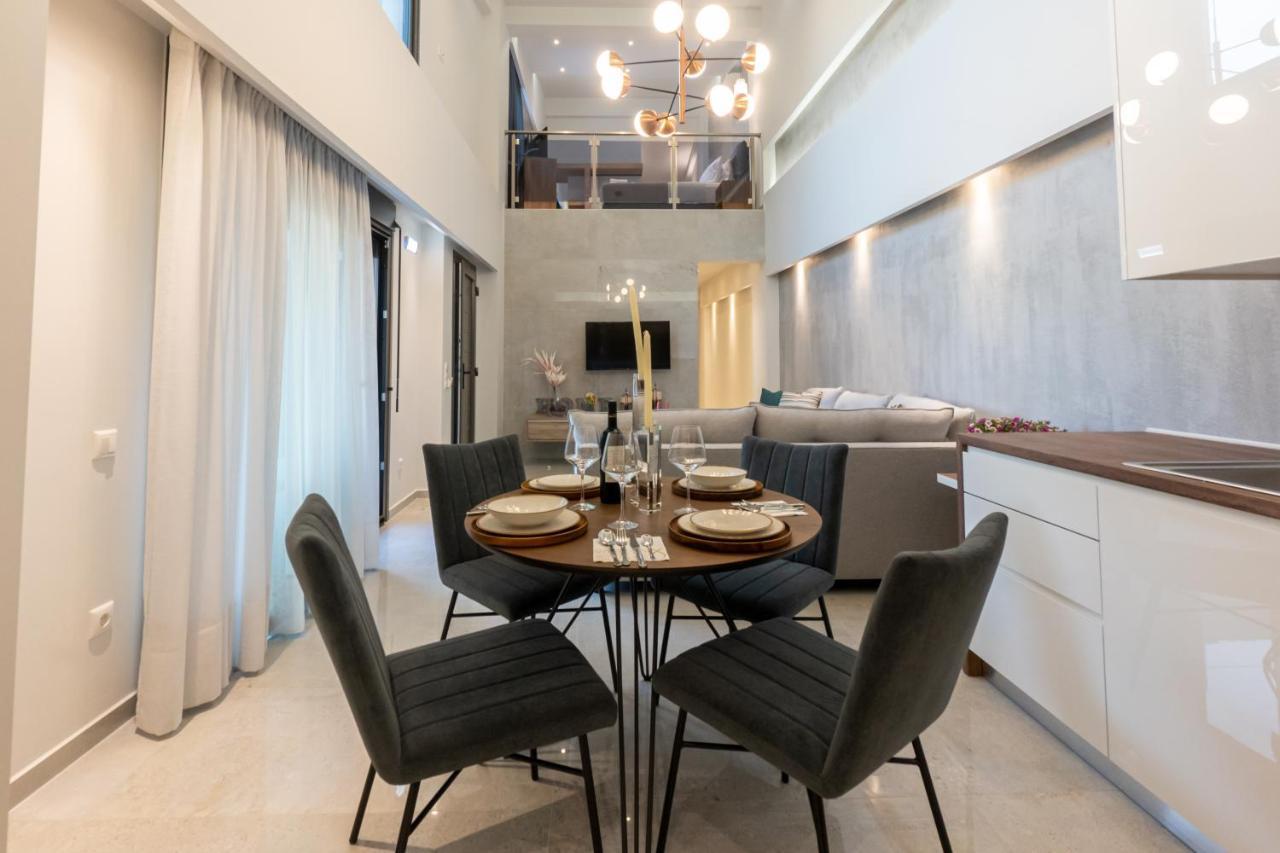 3 Doors Villas Nea Iraklitsa 外观 照片