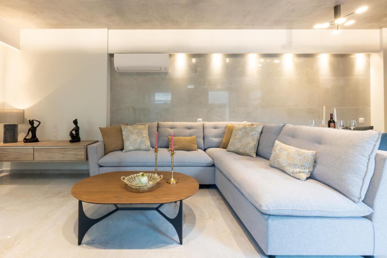 3 Doors Villas Nea Iraklitsa 外观 照片