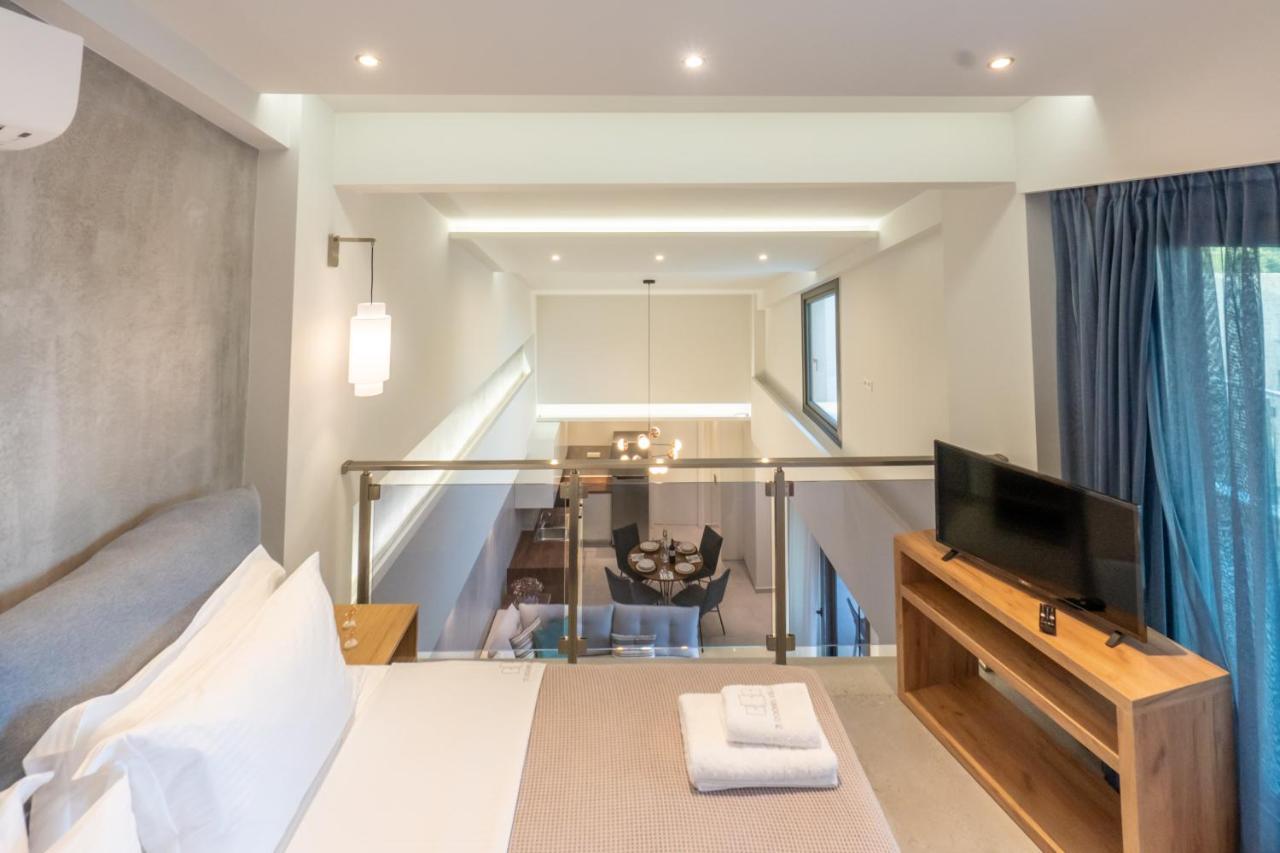 3 Doors Villas Nea Iraklitsa 外观 照片
